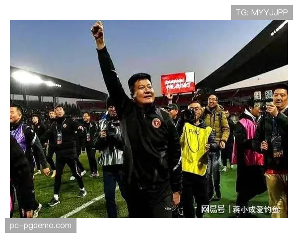 知名教练在新闻发布会上公开批评转播方密集的赛程安排影响球员状态